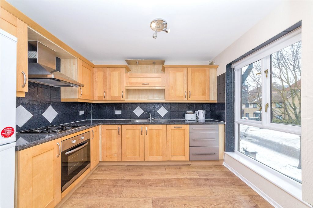 Property photo 2 of 14 Kitchen