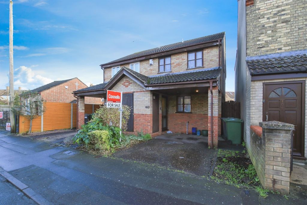 Property photo 1 of 11