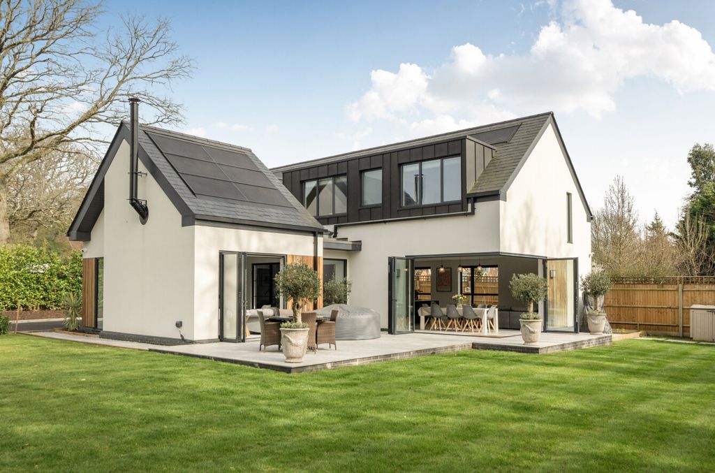 Property photo 1 of 23 1415826-3-69A9Bf7...