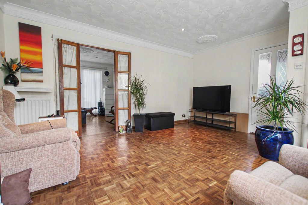 Property photo 3 of 13 Living Room