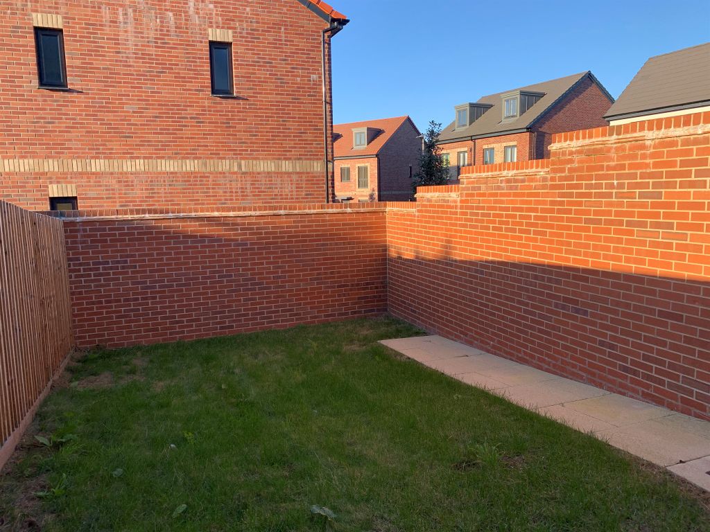 Property photo 2 of 11