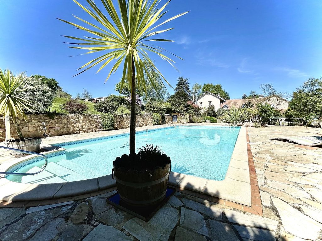 Property photo 3 of 10