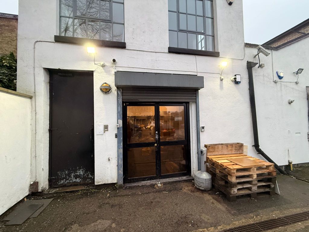 Property photo 2 of 5