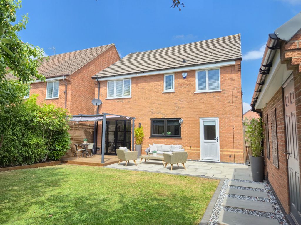 Property photo 3 of 36