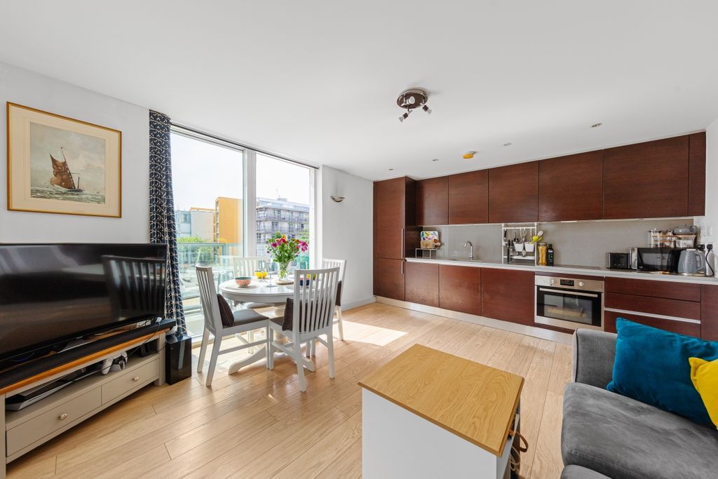Property photo 2 of 14 094A6616