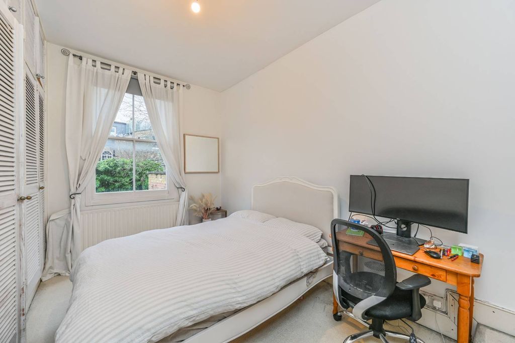 Property photo 1 of 6