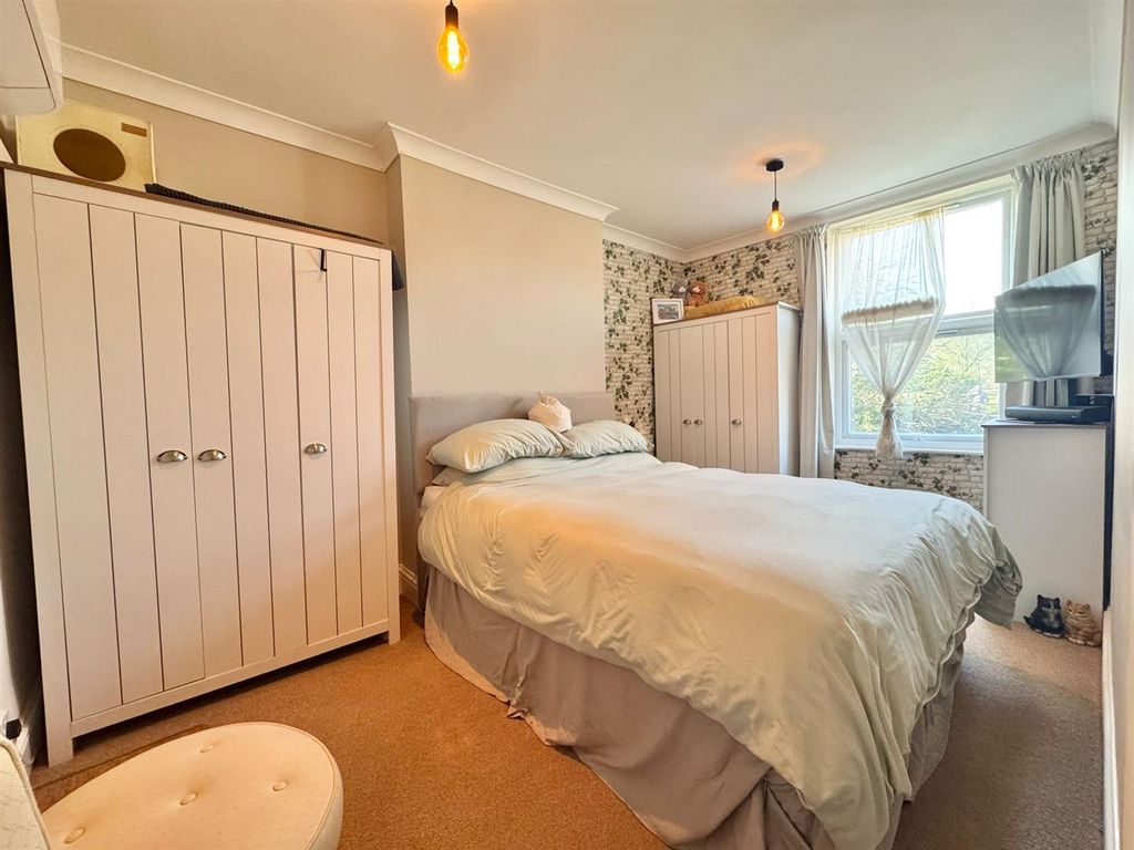 Additional image 6 of 2 bed flat for saleWest Exe South, Tiverton EX16