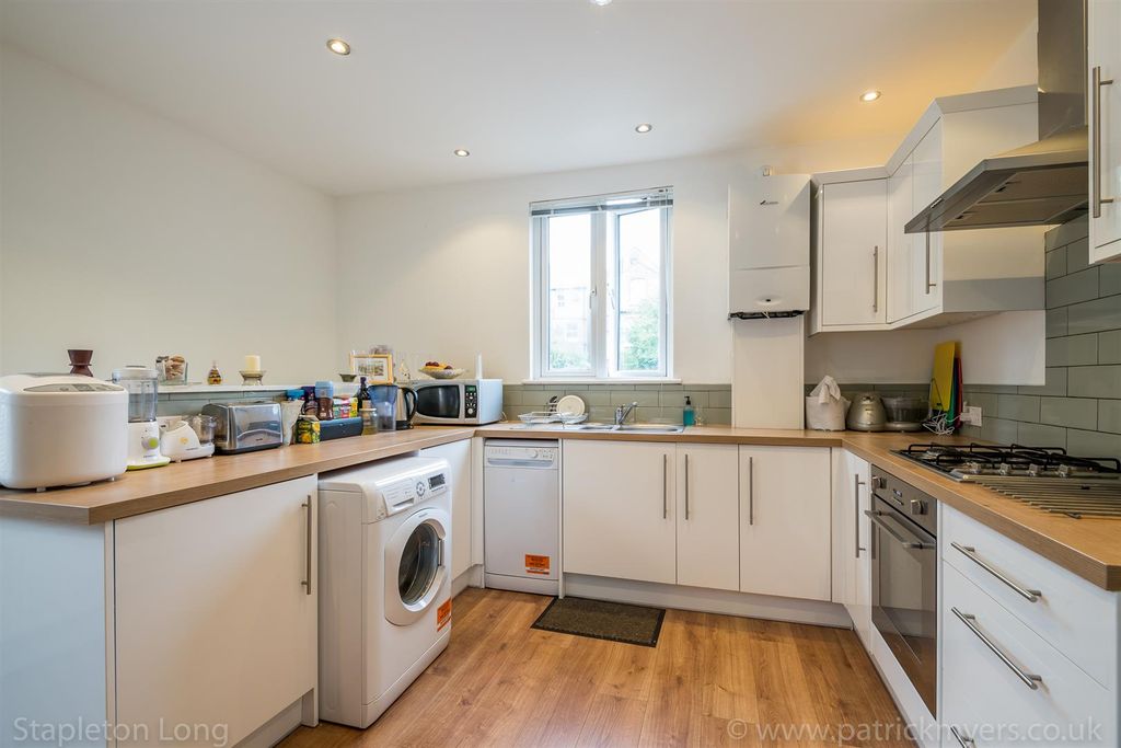 Property photo 2 of 6 72 Casewick Road-3.Jpg
