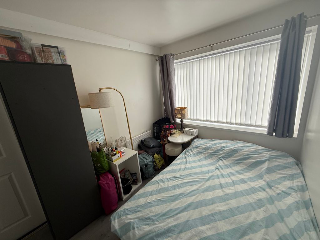 Property photo 3 of 3