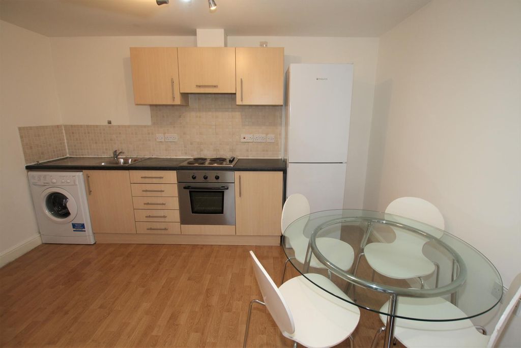 Property photo 3 of 7