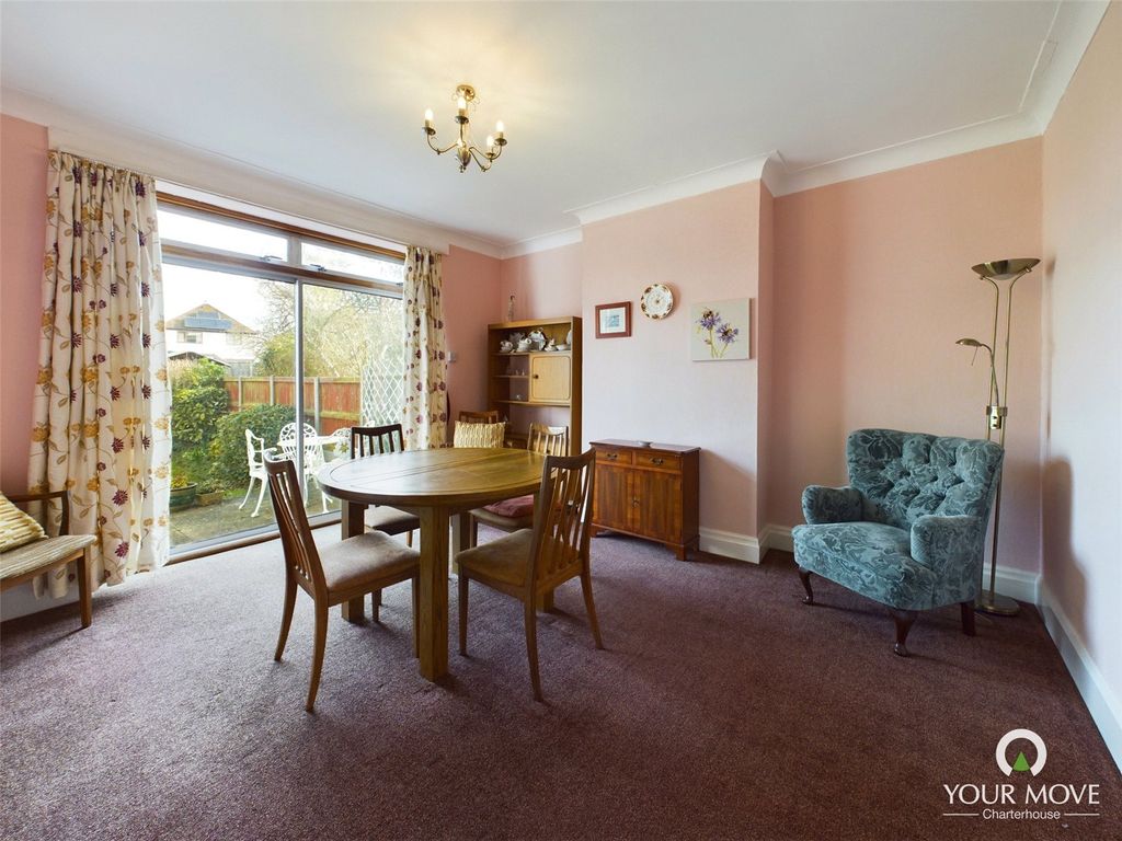 Property photo 3 of 23 Picture No. 12