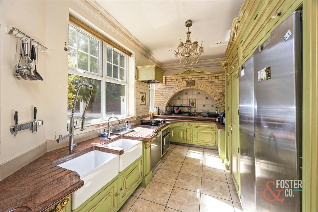 Additional image 14 of 10 bed detached house to rentDyke Road Avenue, Brighton BN1