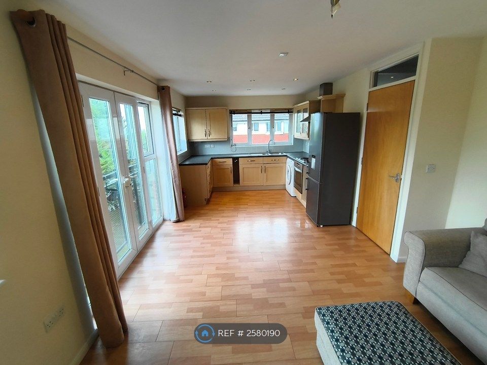 Property photo 2 of 10 Lounge/Kitchen