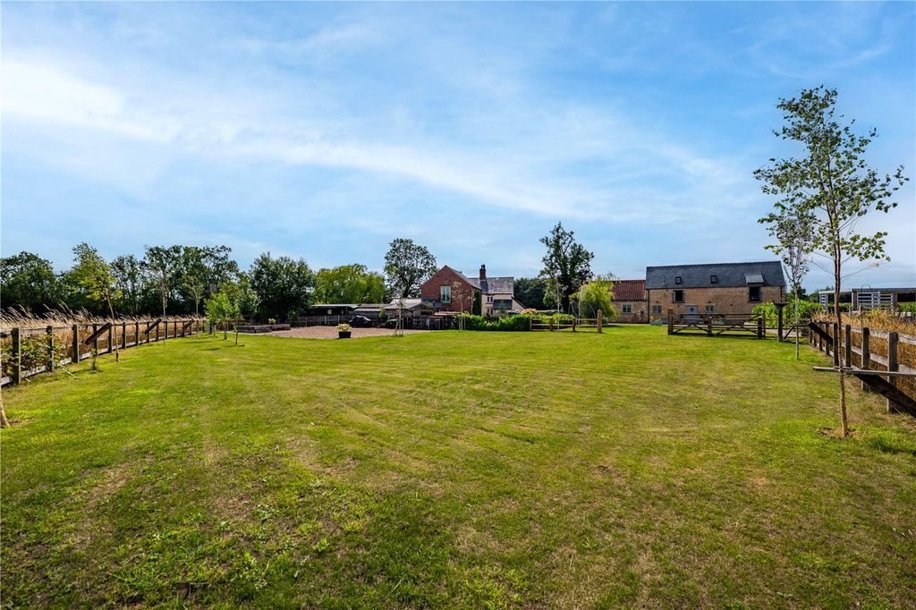 Property photo 2 of 47 Picture No. 55