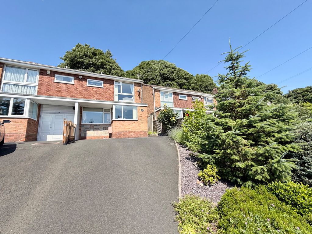 Property photo 1 of 21