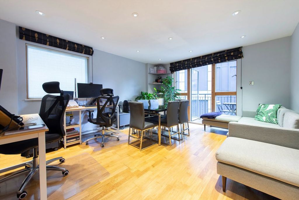 Property photo 2 of 7