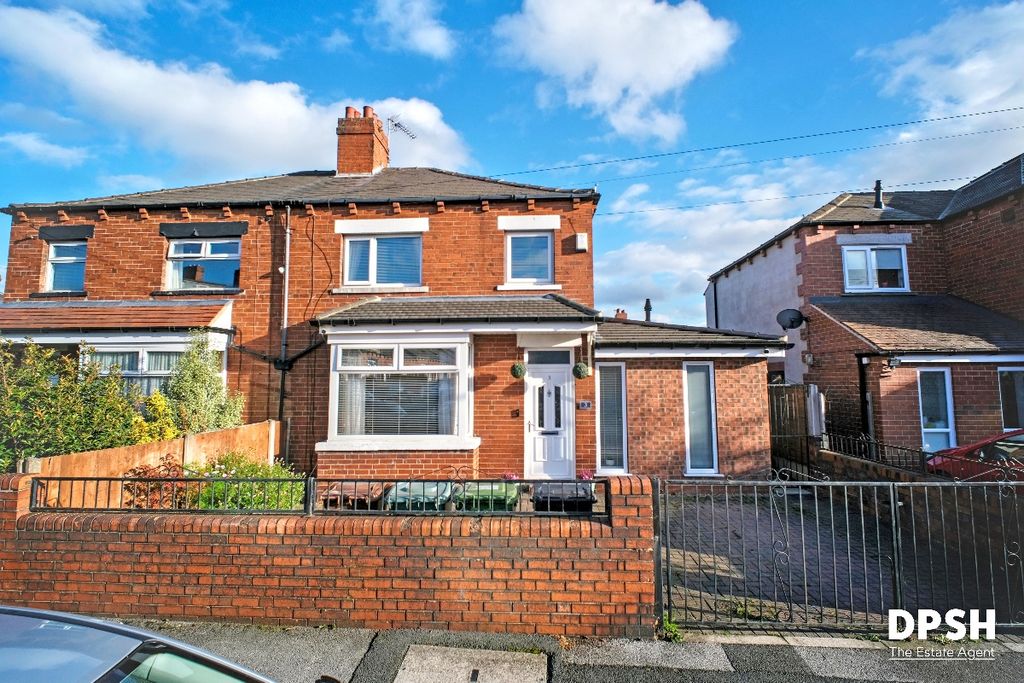 Property photo 1 of 26
