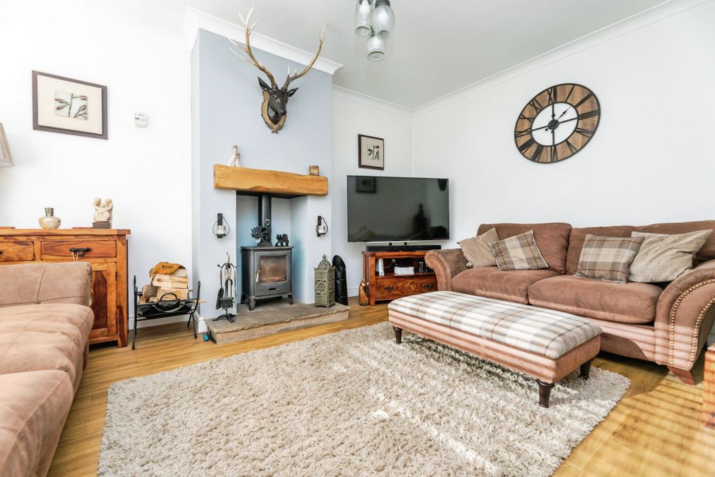 Property photo 2 of 29 2A8A4813-2-1002