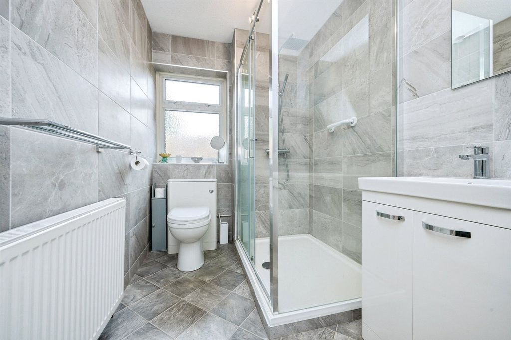 Additional image 14 of 3 bed bungalow for salePoplar Close, Leighton Buzzard, Bedfordshire LU7