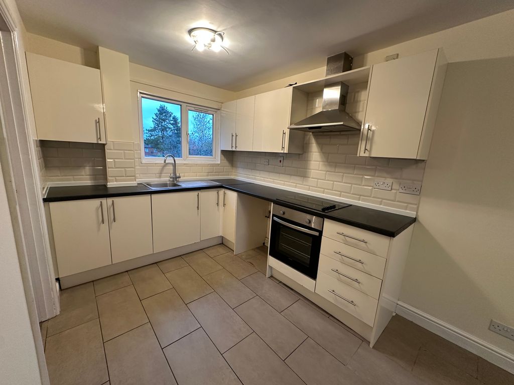 Property photo 2 of 16 Image