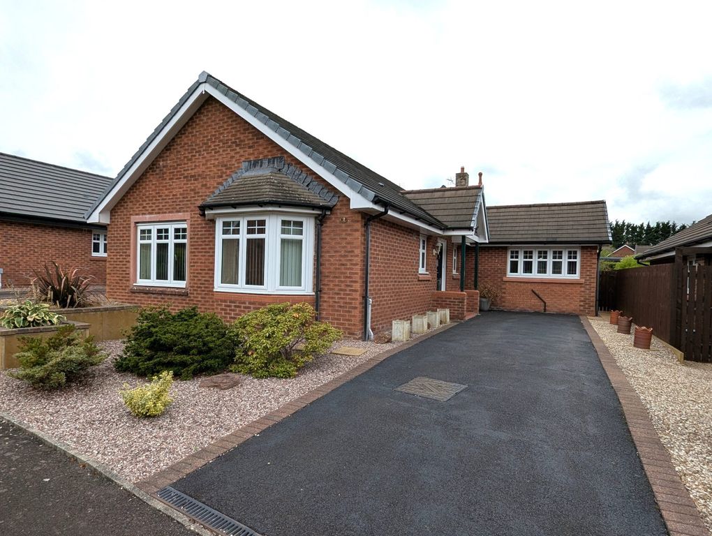 Property photo 1 of 27