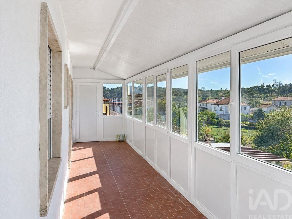 Property photo 1 of 40