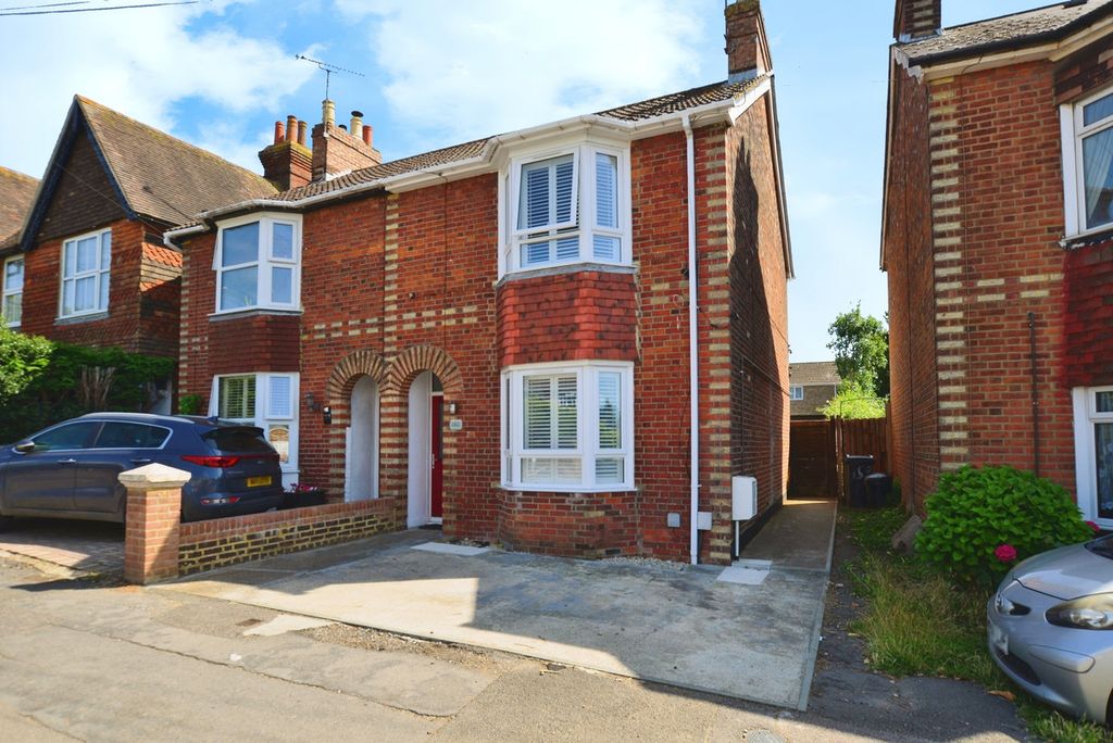 Property photo 1 of 20