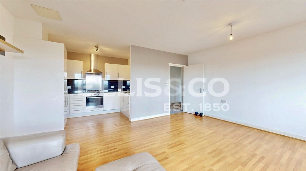 Property photo 2 of 16 Picture No. 12