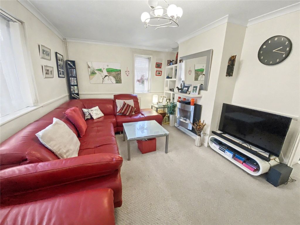 Property photo 2 of 12 Sitting Room