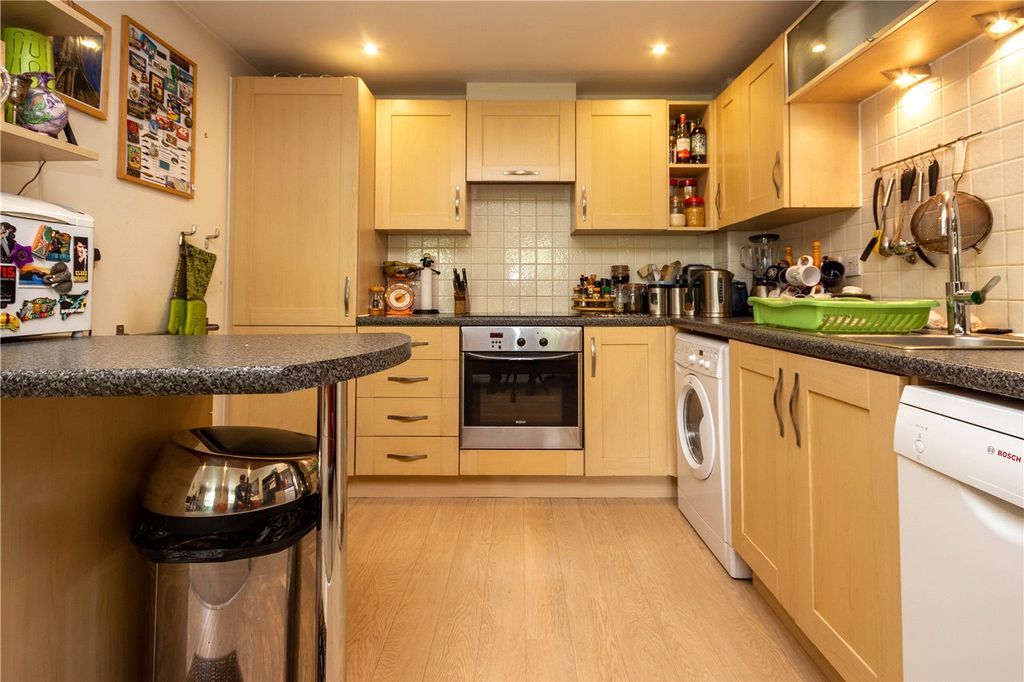 Property photo 3 of 14 Kitchen
