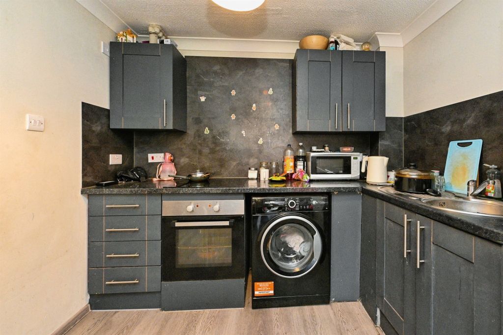 Property photo 2 of 14