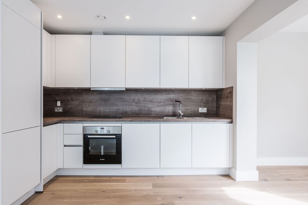 Property photo 1 of 12 Kitchen
