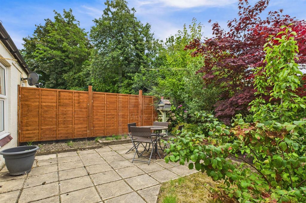 Property photo 3 of 15 Garden