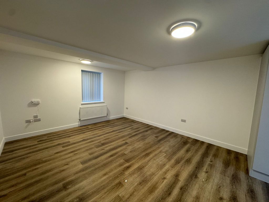 Property photo 2 of 4 Gallery