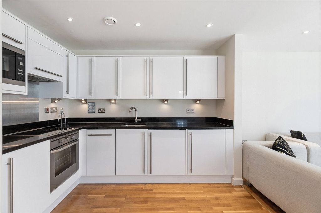 Property photo 3 of 12 Picture No. 04