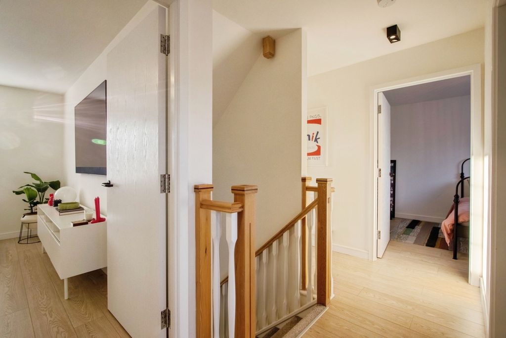 Additional image 11 of 4 bed detached house for saleHeath View, Wakefield, West Yorkshire WF1