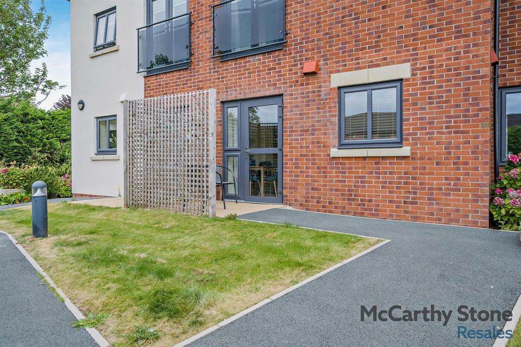 Additional image 8 of 1 bed flat for saleBurlington Gardens, Leyland PR25