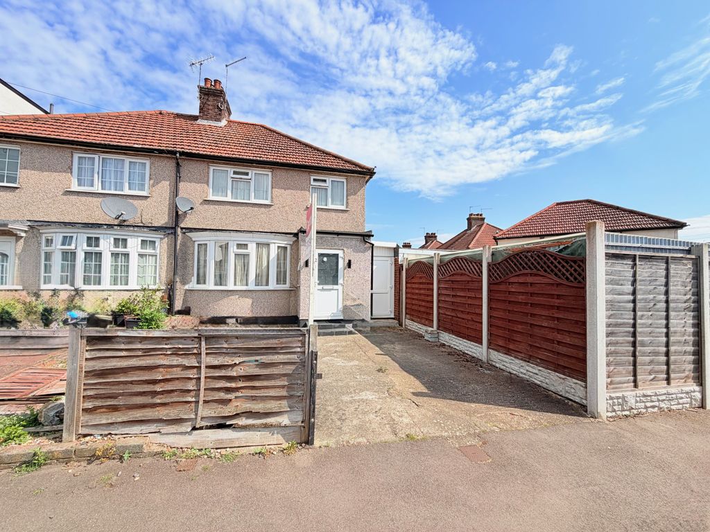 Property photo 1 of 17 3