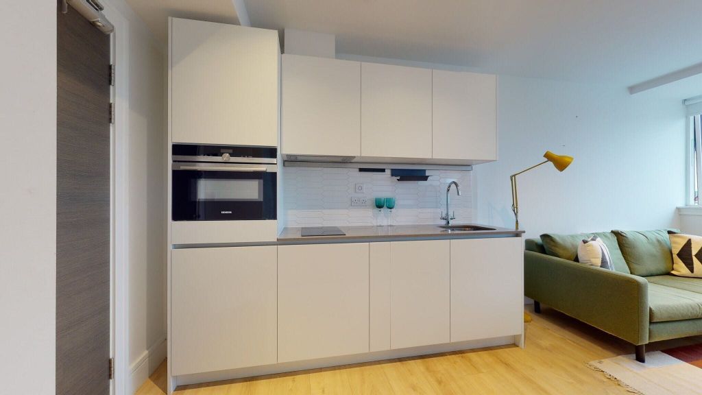 Property photo 2 of 14 Kitchen