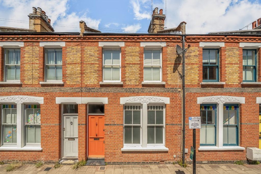 Property photo 1 of 9