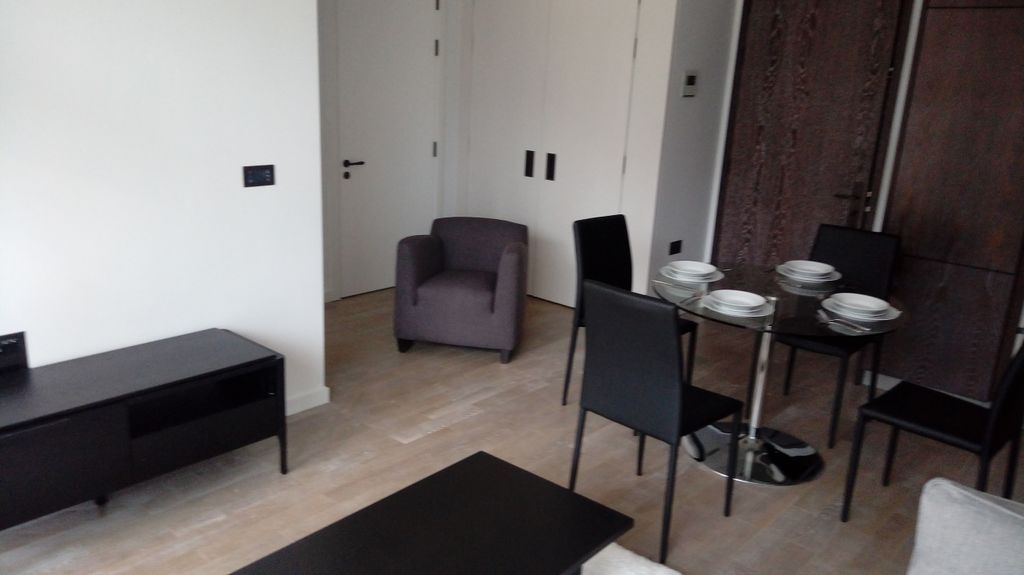 Property photo 3 of 12 Photo 4