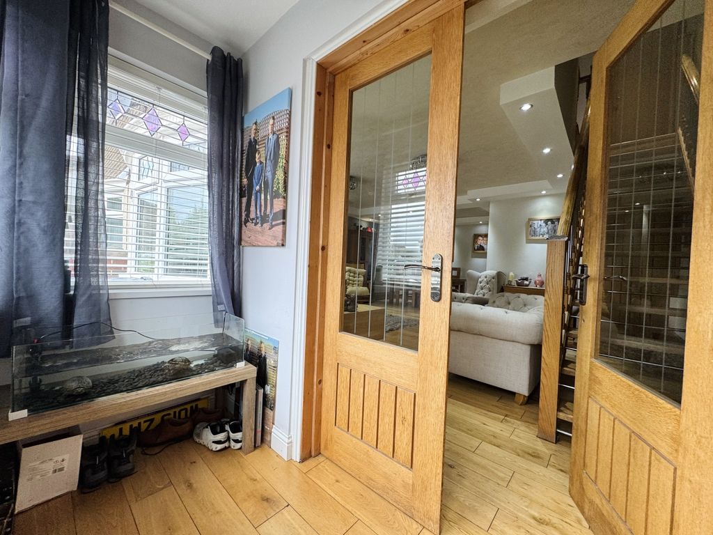 Property photo 3 of 30 Img_3230