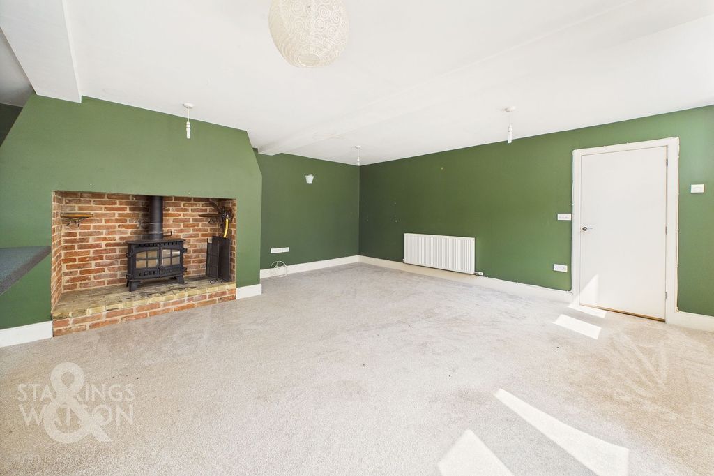 Property photo 3 of 22
