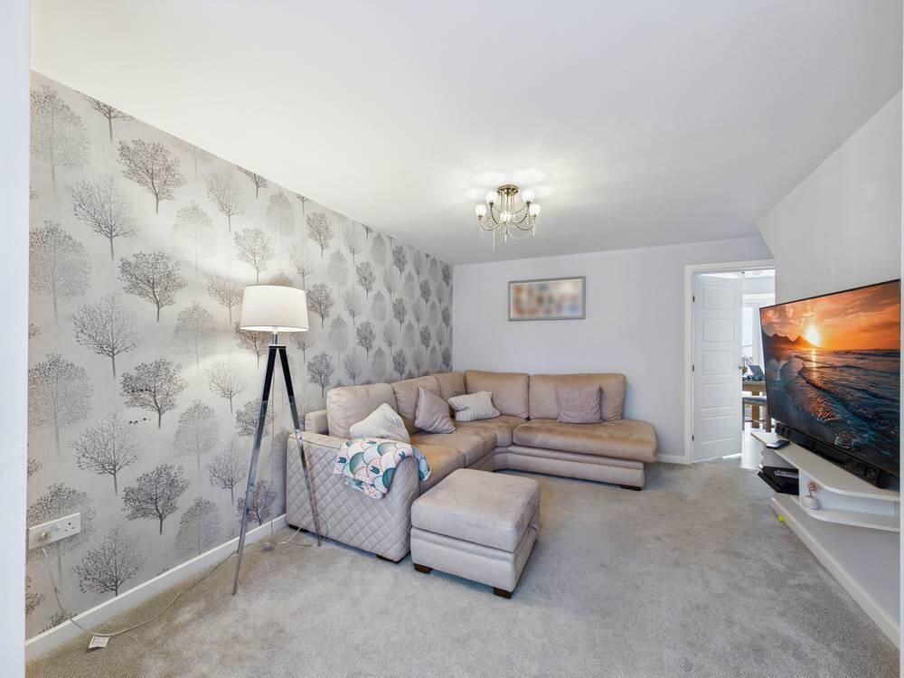 Property photo 3 of 19 Living Room