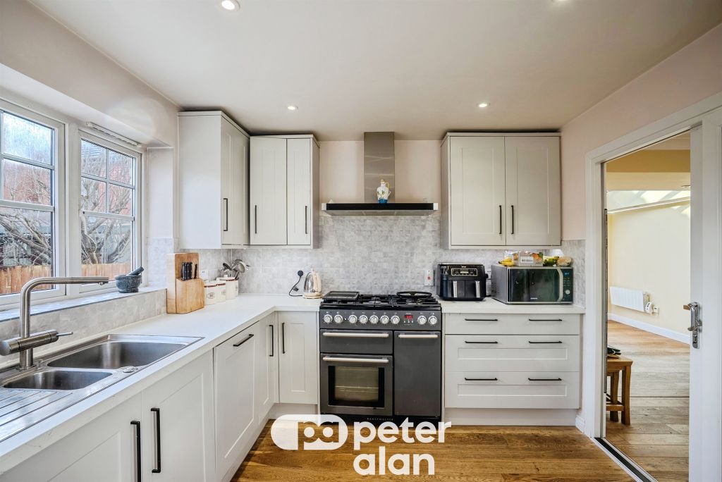 Property photo 3 of 37