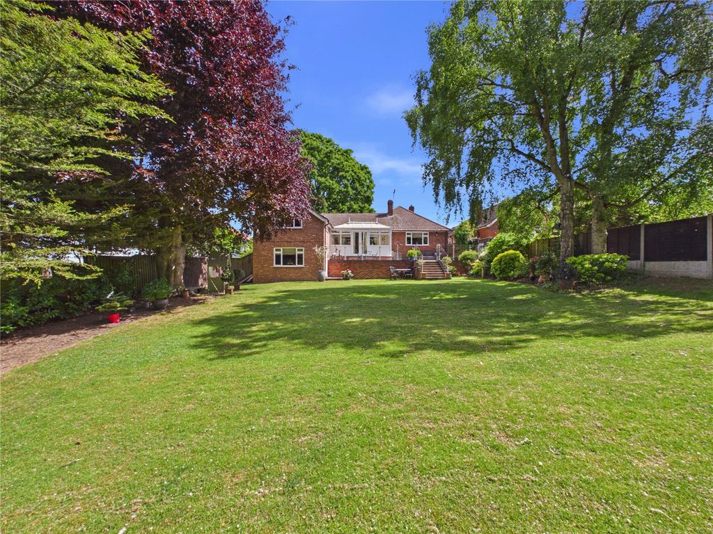 Property photo 2 of 17 Picture No. 33
