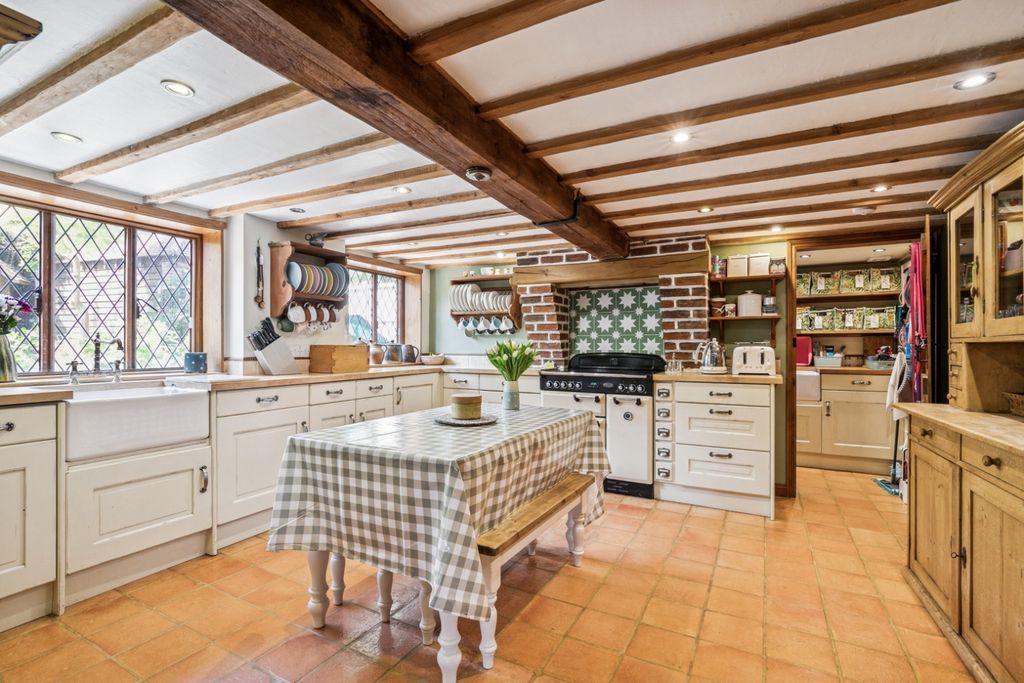 Property photo 2 of 22 5090712