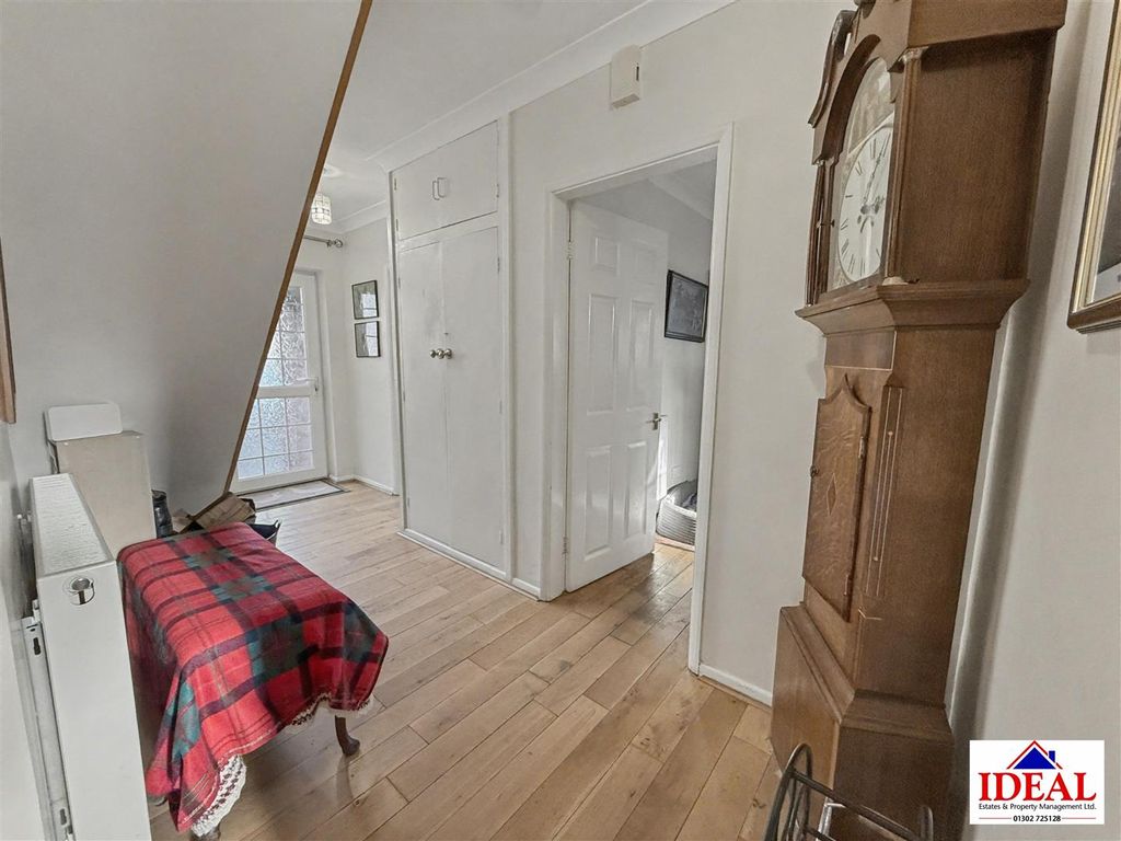 Additional image 13 of 5 bed detached bungalow for saleWilsic Road, Wilsic, Doncaster DN11