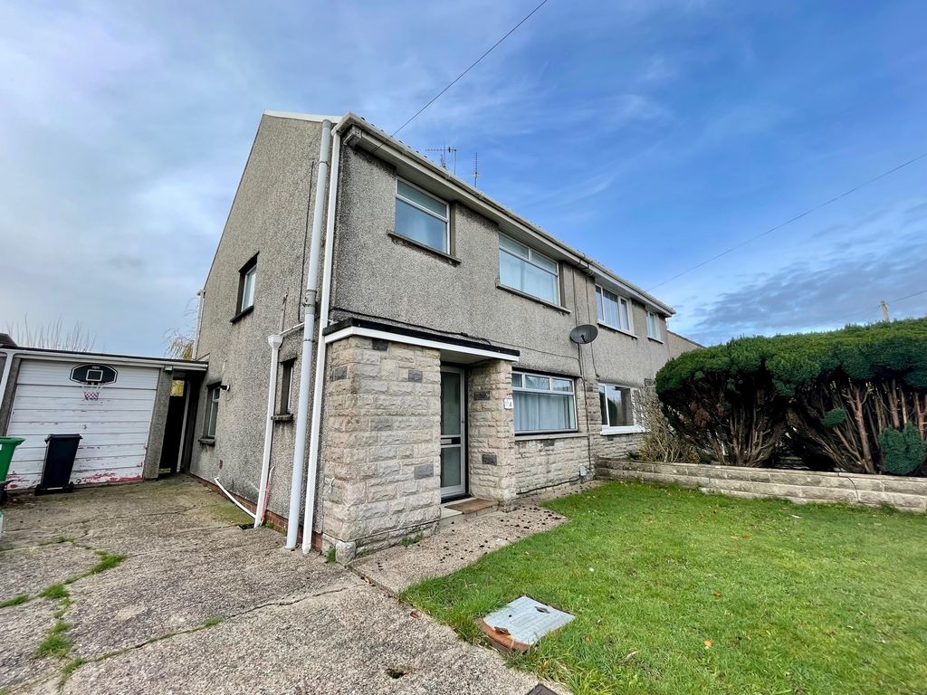 Property photo 1 of 18 Image