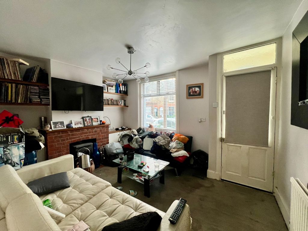 Property photo 3 of 10 2671086